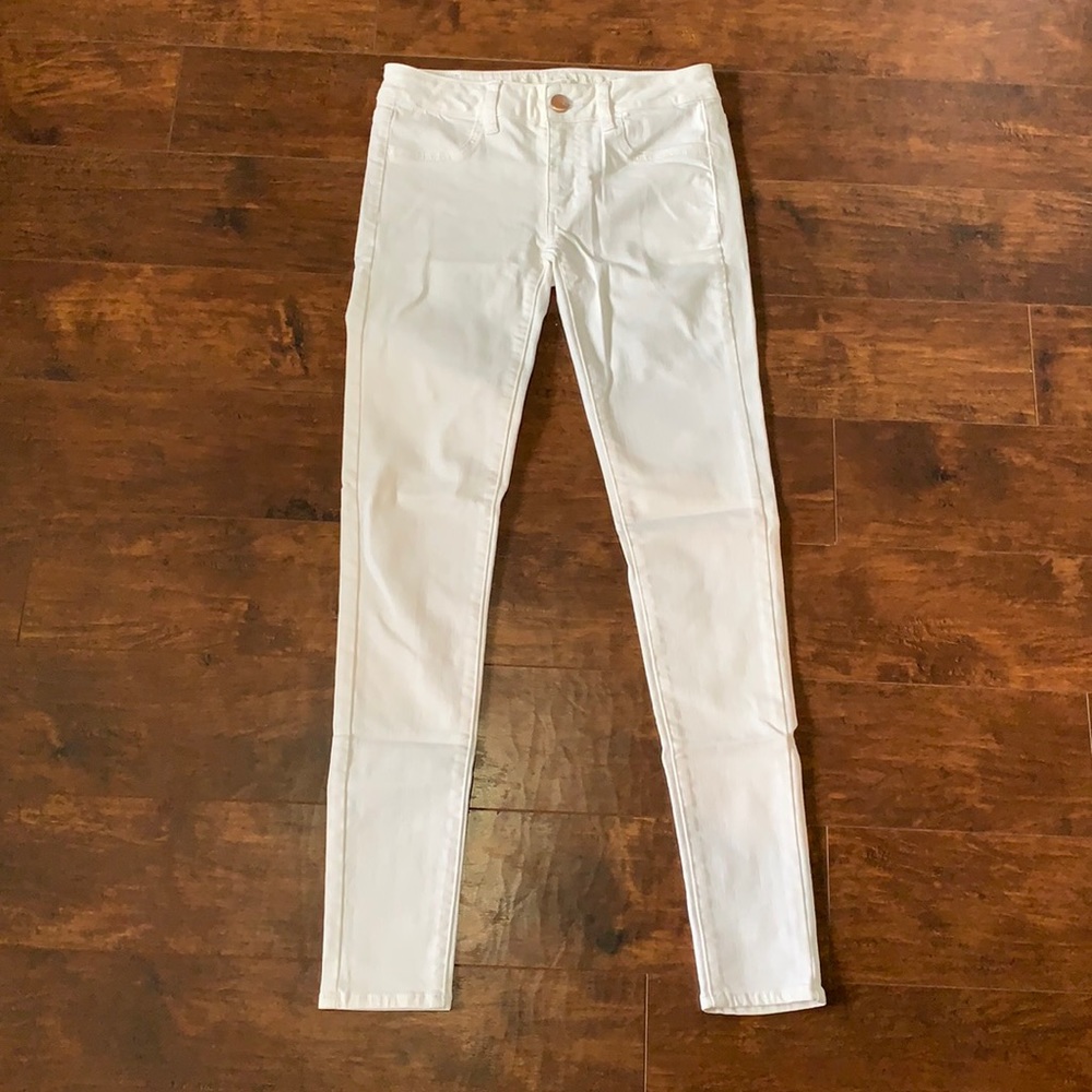 White American Eagle Jeggings